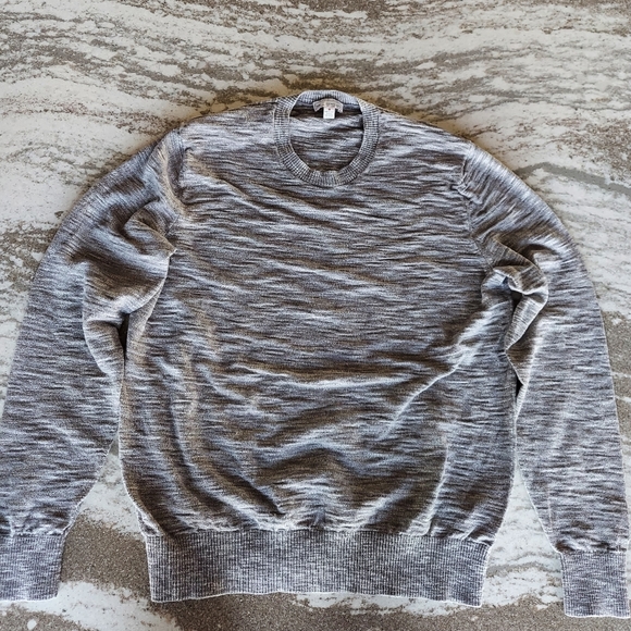 Gap Lightweight Sweater - Picture 2 of 2
